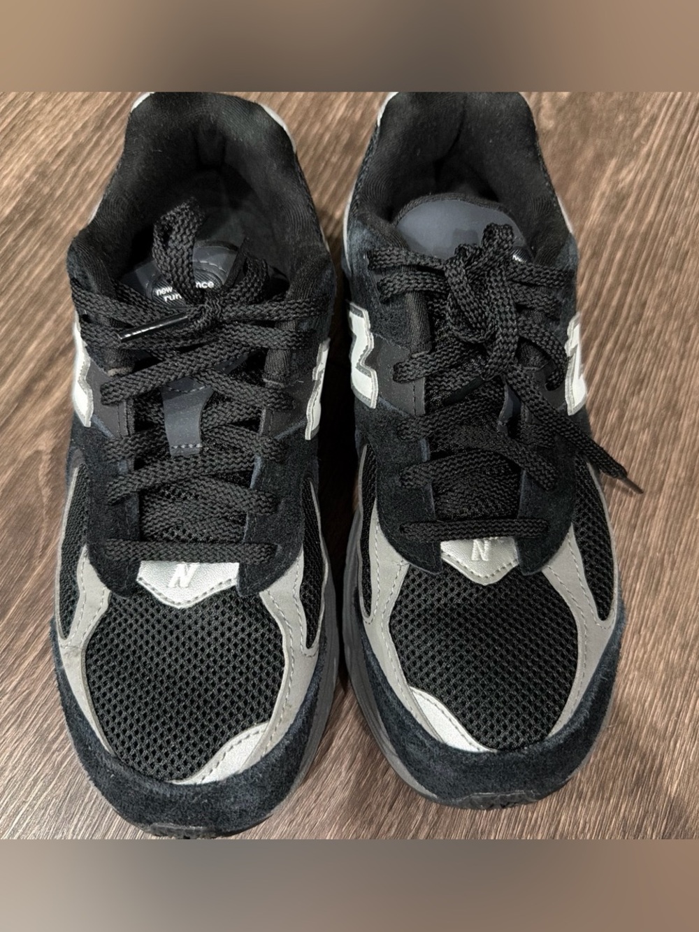 New Balance 2002R sneakers in black and grey size 5 men/6.5 women